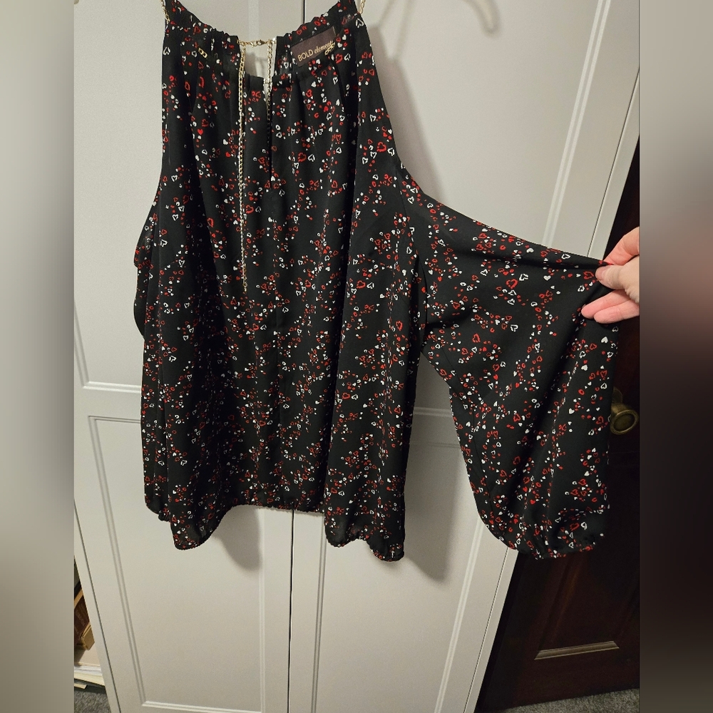 BOLD elements Cold Shoulder Black and Red Patterned Top
